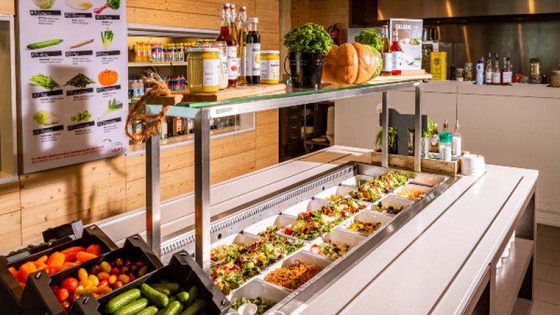 voedselvitrine met fruit