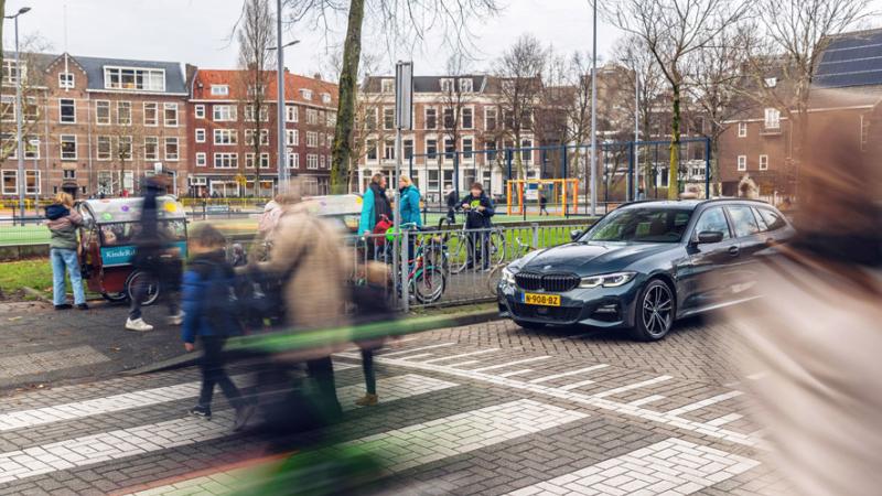 Overstekende kinderen Rotterdam