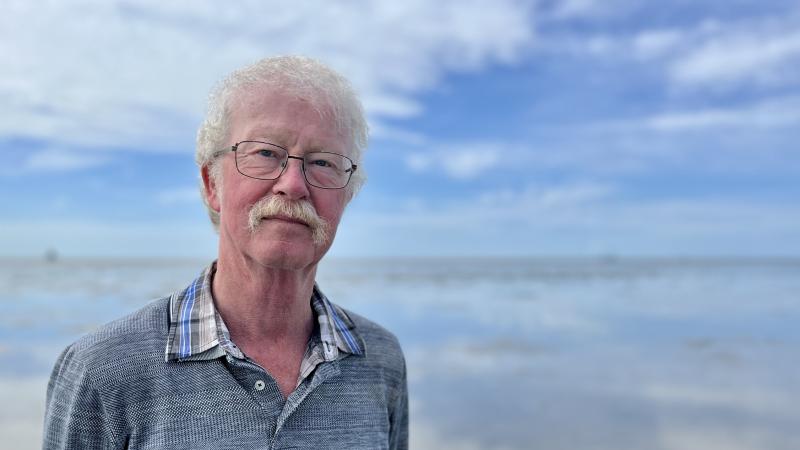 Portret van Harmen Wijnberg van de gemeente Ameland