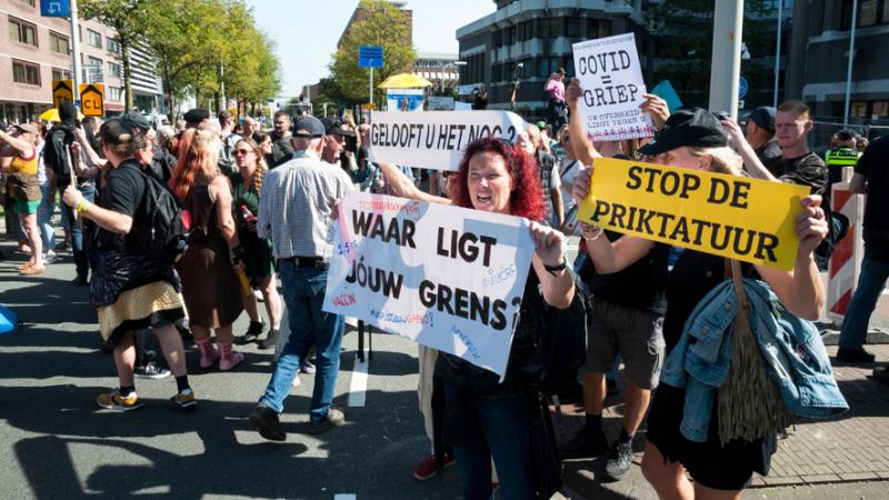 Anti-vaccinatiedemonstratie Den Haag