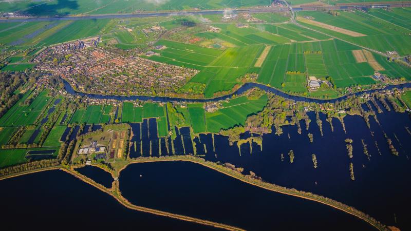 Waterwerken van boven in beeld