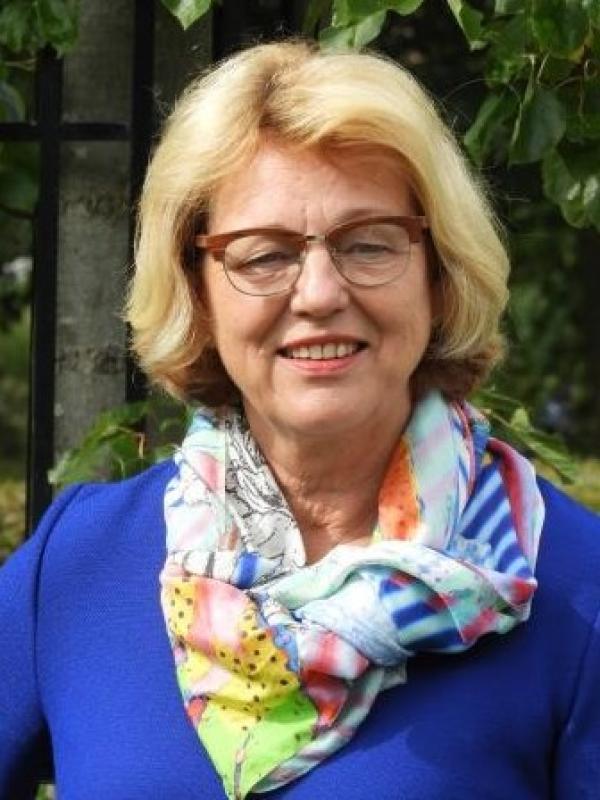 Ineke Bakker