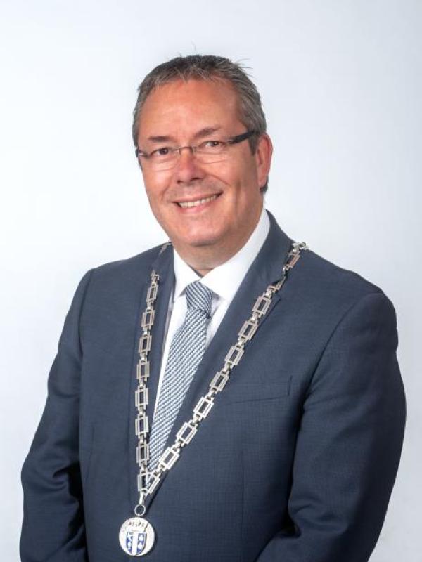 Dion Schneider