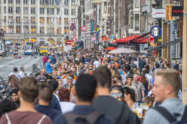 Mensenmassa in Amsterdam